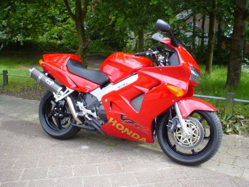 HONDA VFR 800i 