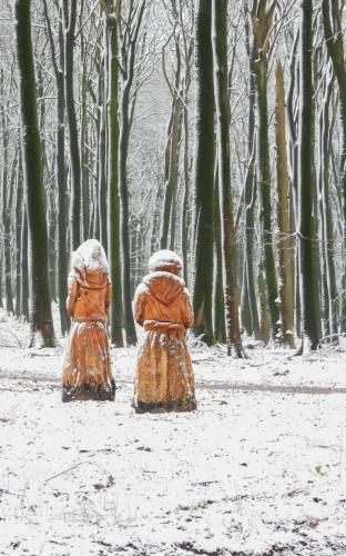 Monniken in de sneeuw